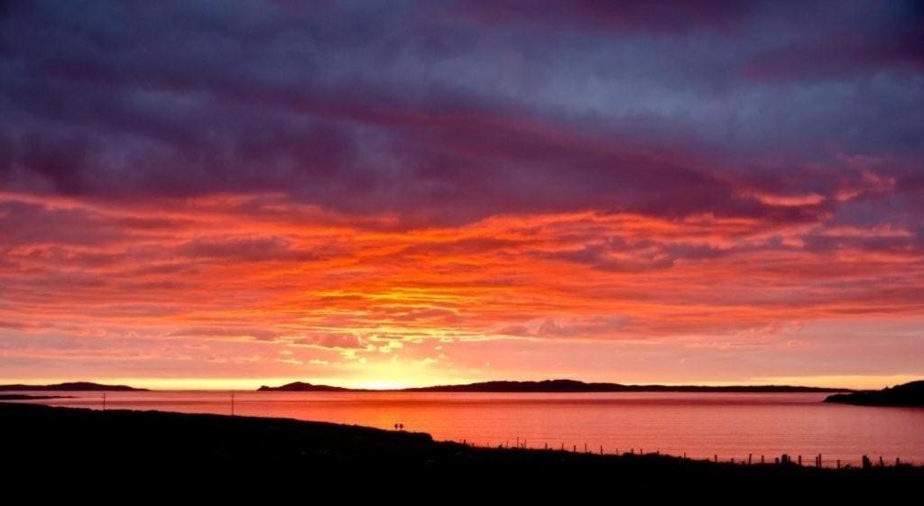 Decourcey'S Hazelbrook Farmhouse B&B Cleggan Luaran gambar