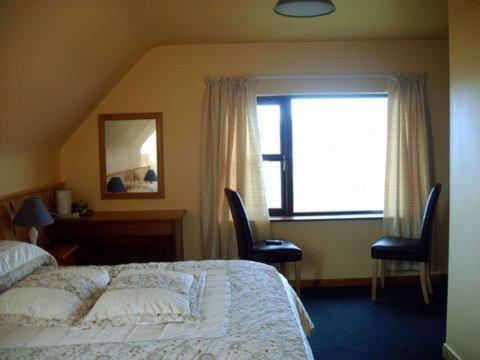 Decourcey'S Hazelbrook Farmhouse B&B Cleggan Luaran gambar